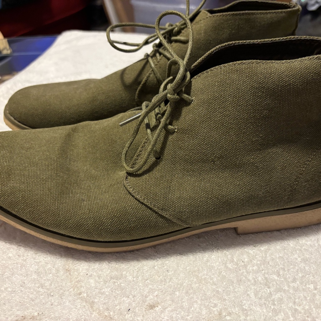 Almost Brand New Mens Casual Ankle Shoes By London Fog  Size 13  Box 76